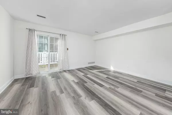 Sewell, NJ 08080,155 COVERED BRIDGE CT