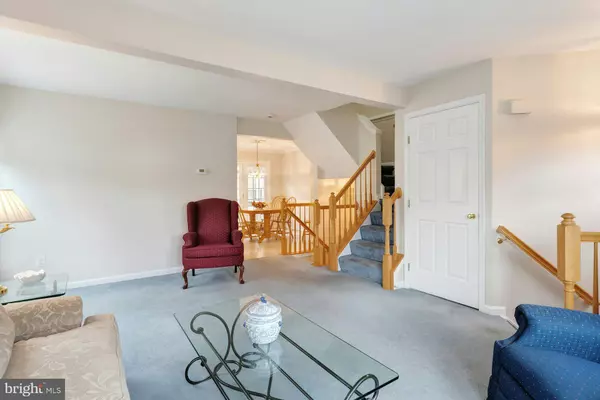 Ashburn, VA 20147,19889 FIELDGRASS SQ