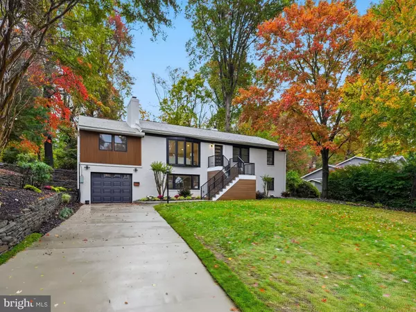 Falls Church, VA 22044,6434 WOODVILLE DR