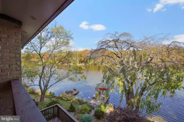 Reston, VA 20191,2006 LAKEBREEZE WAY