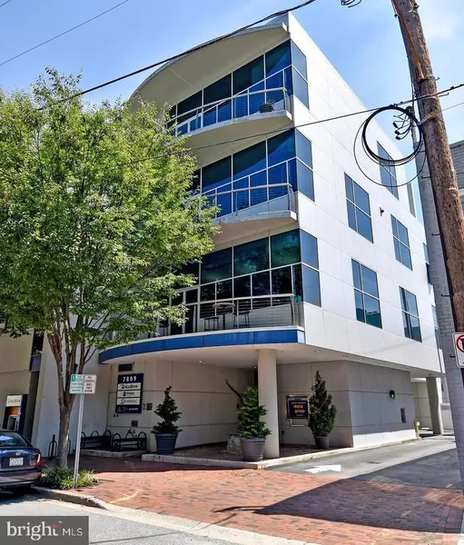 7809 WOODMONT AVE #3A, Bethesda, MD 20814