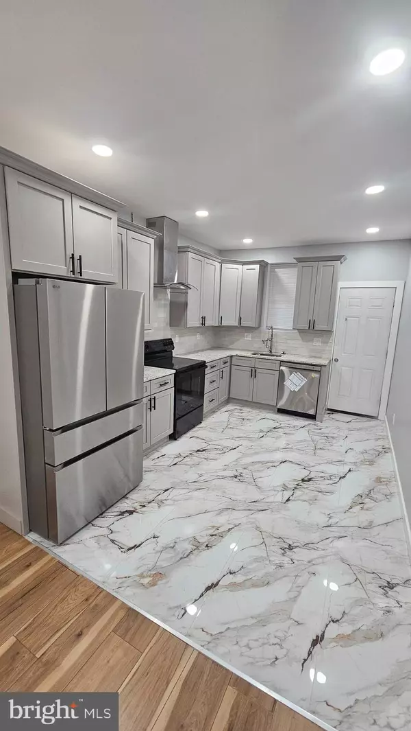 Philadelphia, PA 19151,6626 HADDINGTON LN