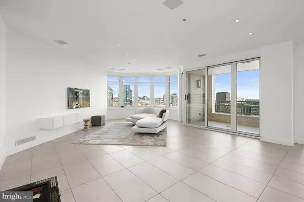 Baltimore, MD 21230,100 HARBORVIEW DR #1901