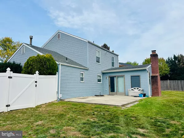 Sicklerville, NJ 08081,3 CANTERBURY PL