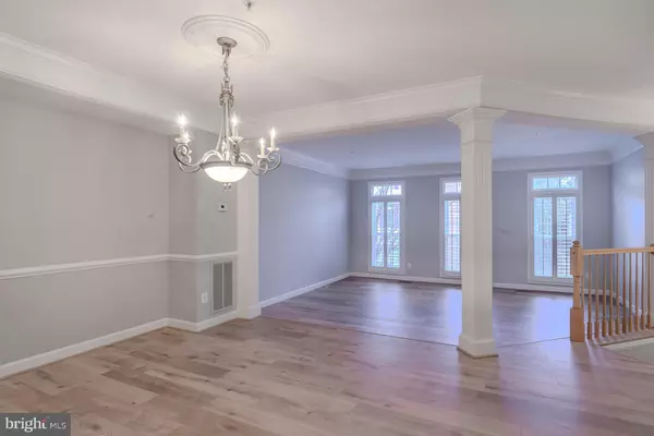 Alexandria, VA 22304,4912 WAPLE LN