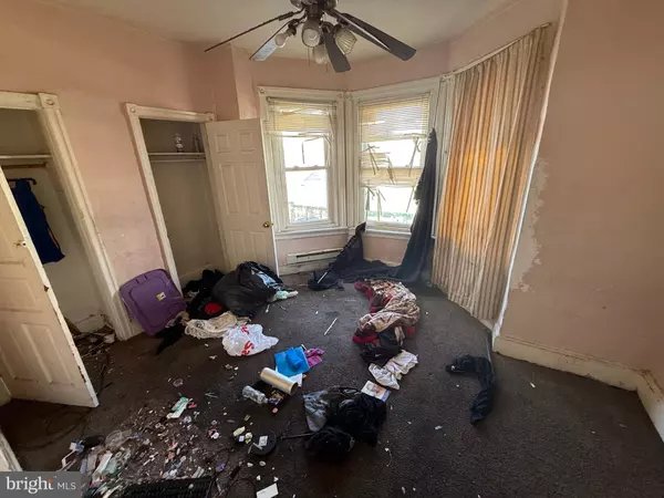 Philadelphia, PA 19144,558 E HERMAN ST