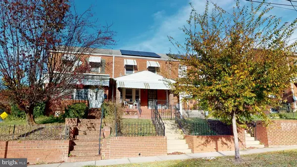 Washington, DC 20020,2202 U PL SE