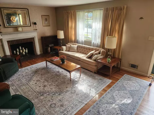 Catonsville, MD 21228,311 RADSTOCK RD