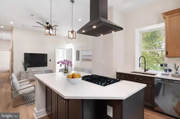 Baltimore, MD 21218,118 E 24TH #3 ST