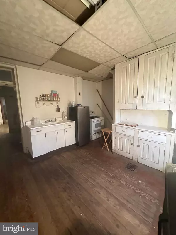 Darby, PA 19023,223 S 6TH ST