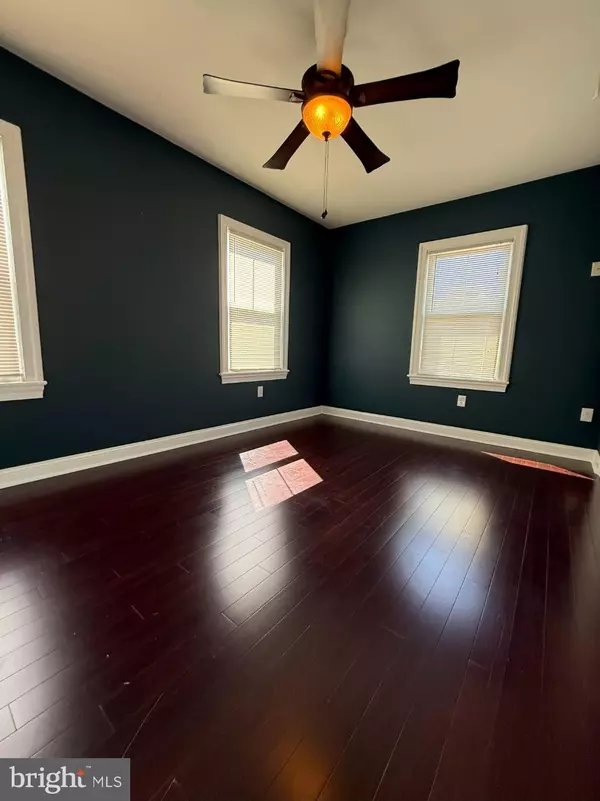 Woodstown, NJ 08098,21 EAST #APT B AVE