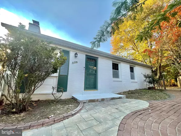 8614 RIDGE RD, Bethesda, MD 20817