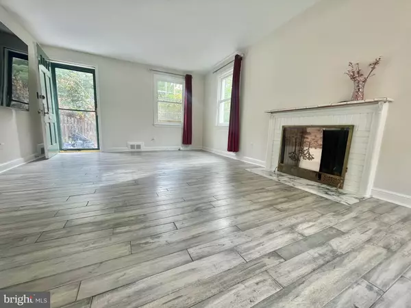 Bethesda, MD 20817,8614 RIDGE RD