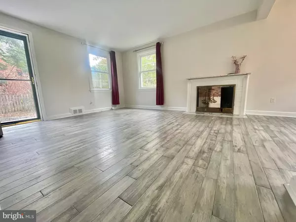 Bethesda, MD 20817,8614 RIDGE RD