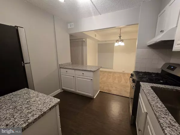 Columbia, MD 21045,5901 TAMAR DR #10 S10