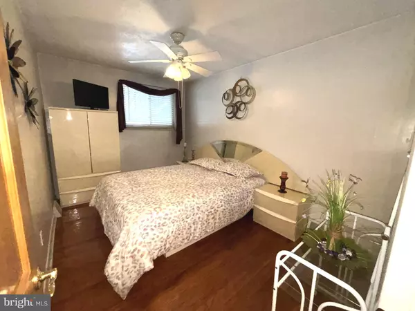 Philadelphia, PA 19148,2832 S HUTCHINSON ST