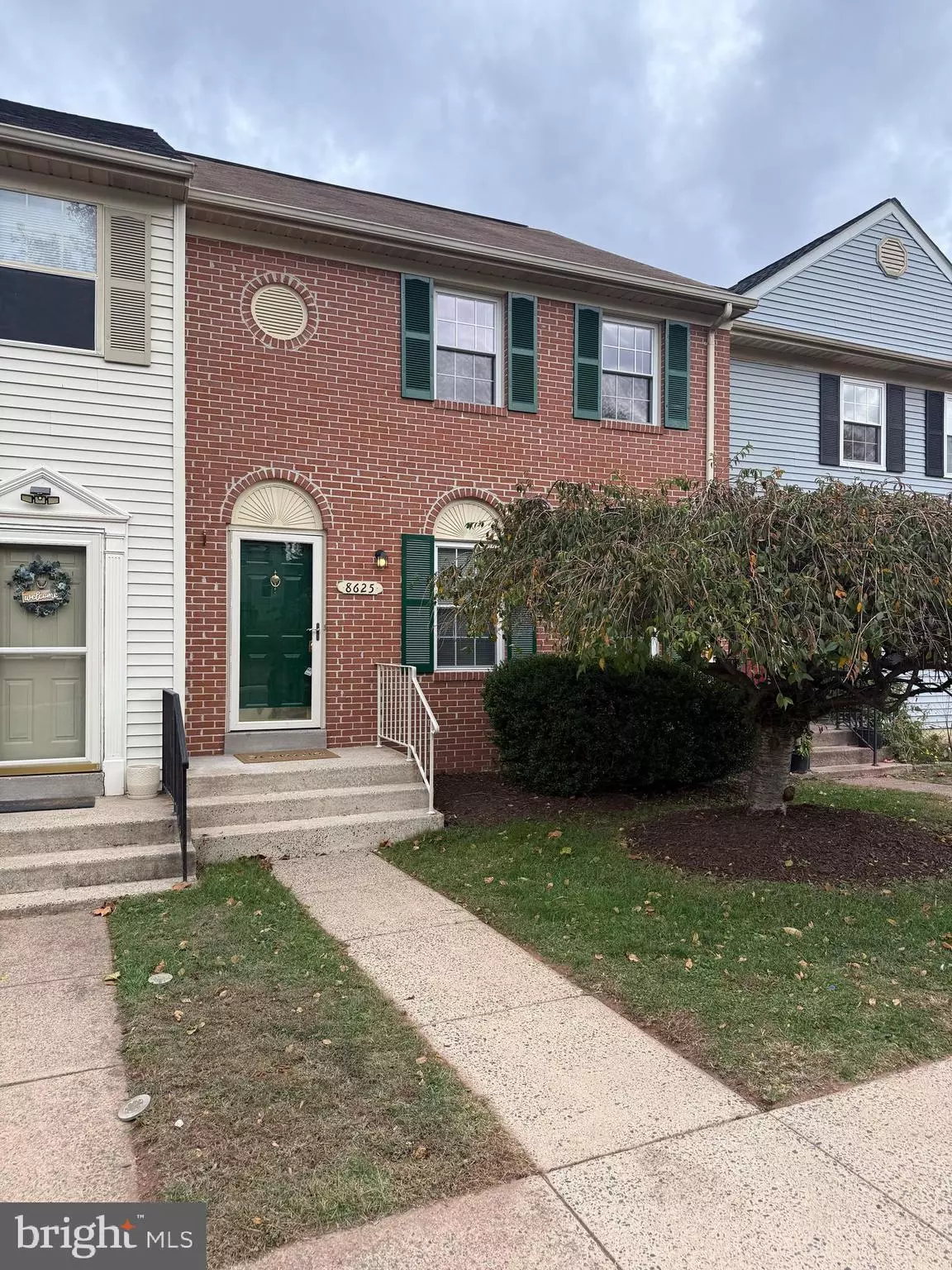 Manassas, VA 20110,8625 POINT OF WOODS DR