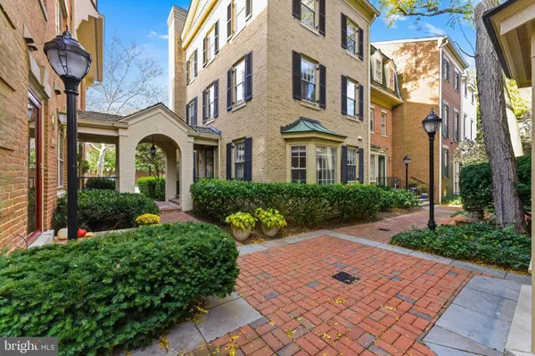 Washington, DC 20016,4354 WESTOVER PL NW