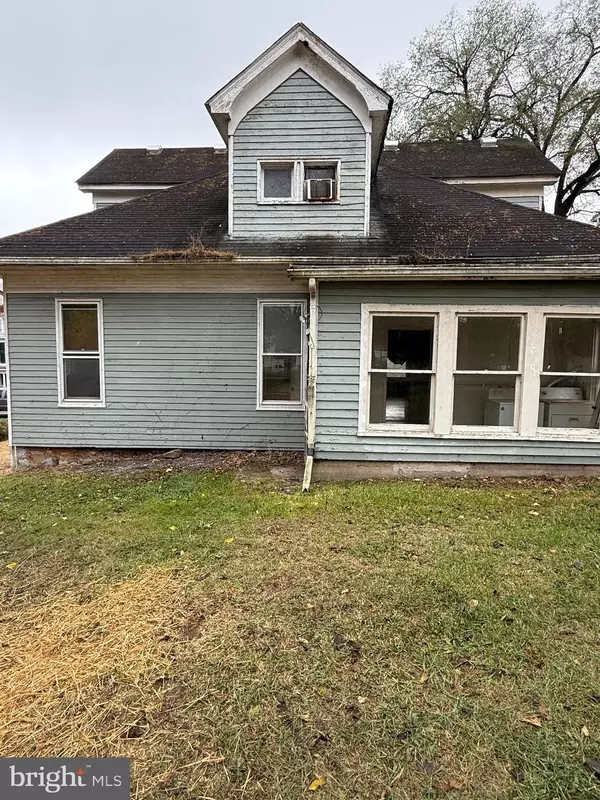 Edinburg, VA 22824,110 N MAIN ST