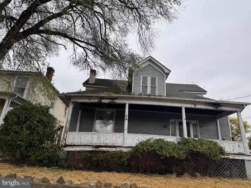 110 N MAIN ST, Edinburg, VA 22824