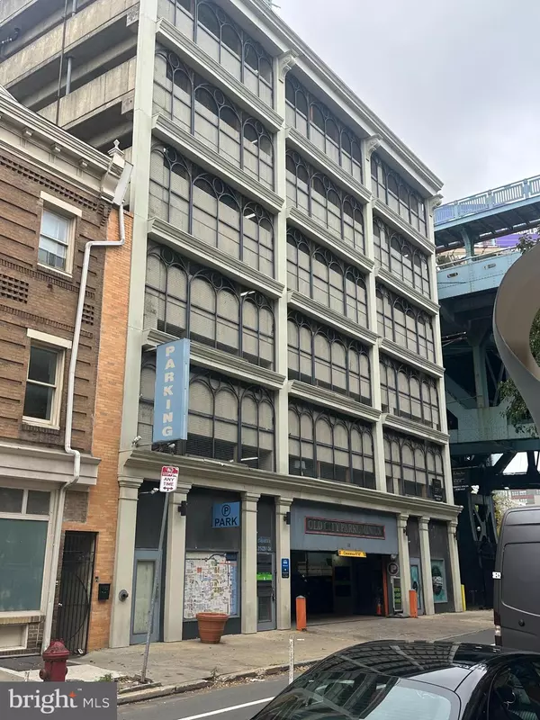 Philadelphia, PA 19106,231-235 N 2ND ST #117