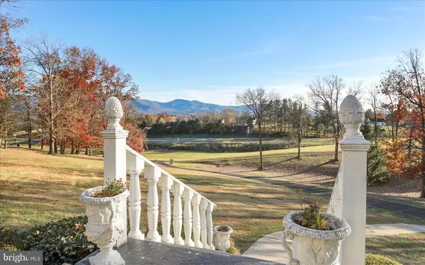 Luray, VA 22835,100 COTTAGE DR