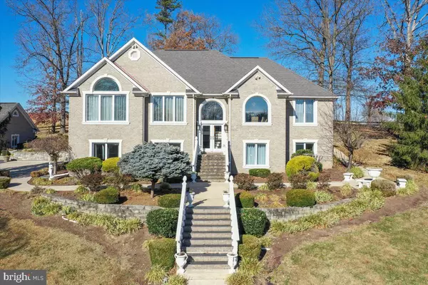 Luray, VA 22835,100 COTTAGE DR