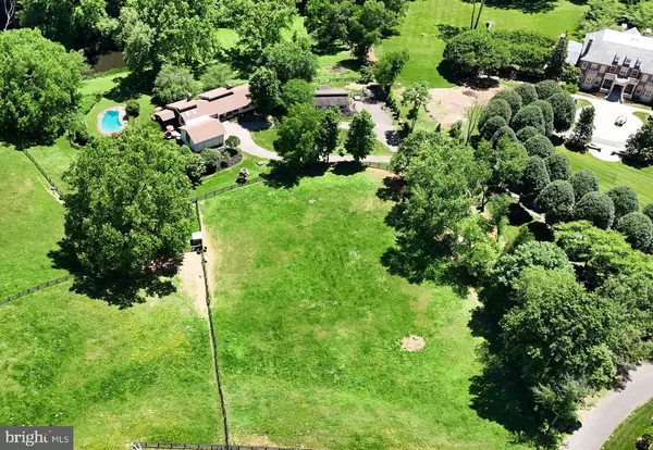 Great Falls, VA 22066,9341 CORNWELL FARM DR