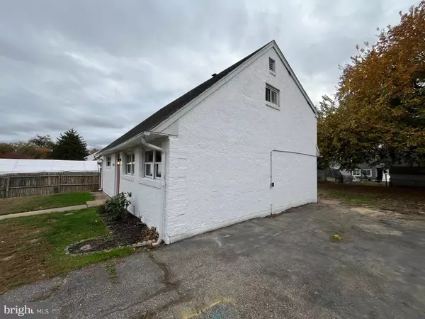 Wilmington, DE 19805,1504 OLD FARM RD