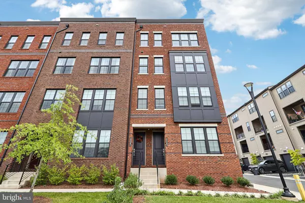 22381 ROANOKE RISE TER, Ashburn, VA 20148