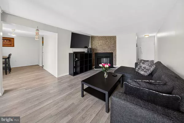 Greenbelt, MD 20770,8661 GREENBELT RD #102