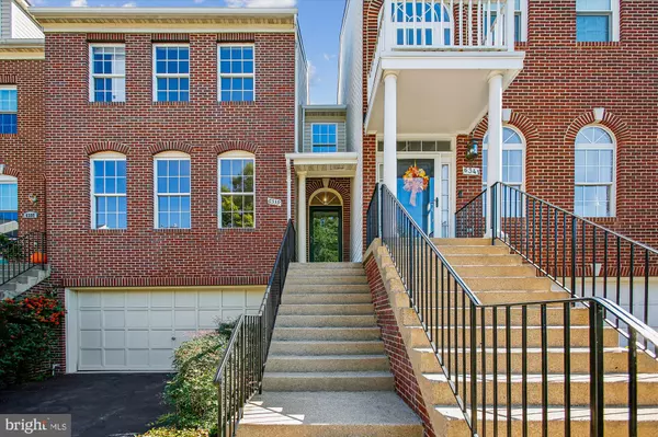 Alexandria, VA 22315,6339 DUNMAN WAY