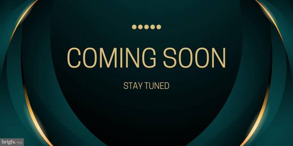 26005 HARTWOOD DR, Chantilly, VA 20152