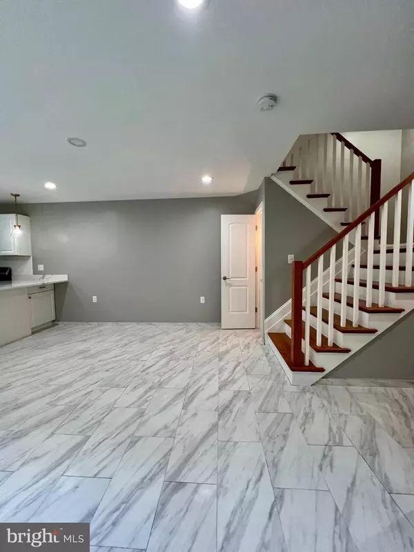 Alexandria, VA 22305,620 NOTABENE DR