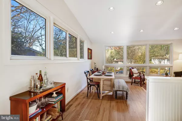 Kensington, MD 20895,4010 WEXFORD DR