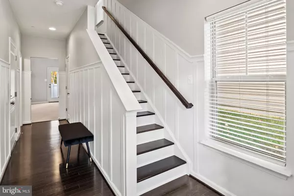 Glen Burnie, MD 21060,7112 YAMHILL WAY