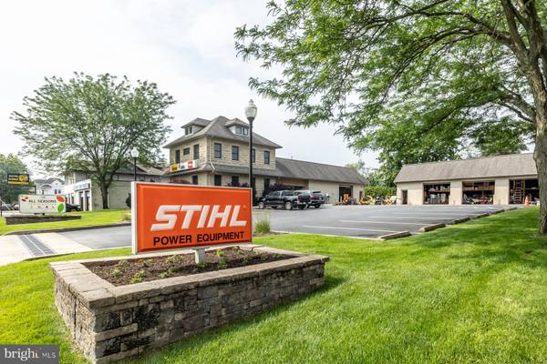 Audubon, NJ 08106,148 S WHITE HORSE PIKE