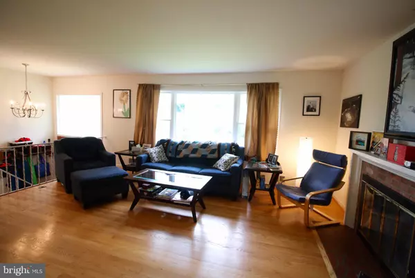 Falls Church, VA 22043,6503 MACHODOC CT