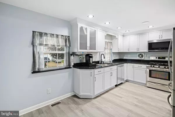 Philadelphia, PA 19154,10908 TEMPLETON DR