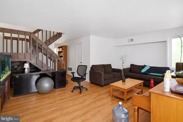 Mays Landing, NJ 08330,2813 FORSYTHIA CT