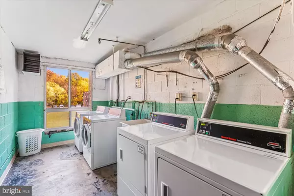 Hyattsville, MD 20783,7973 RIGGS RD #8