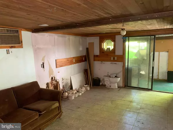 Lock Haven, PA 17745,20 WHIPPOORWILL LN