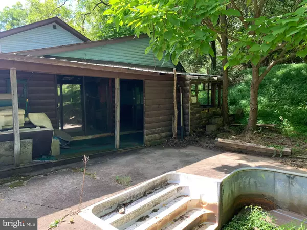 Lock Haven, PA 17745,20 WHIPPOORWILL LN