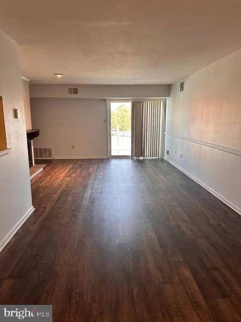 Reading, PA 19610,2900 STATE HILL #I-12