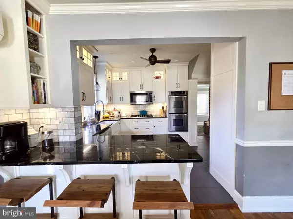 Lancaster, PA 17601,937 PLEASURE RD