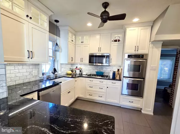 Lancaster, PA 17601,937 PLEASURE RD