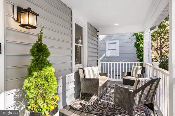 Arlington, VA 22204,4613 8TH RD S