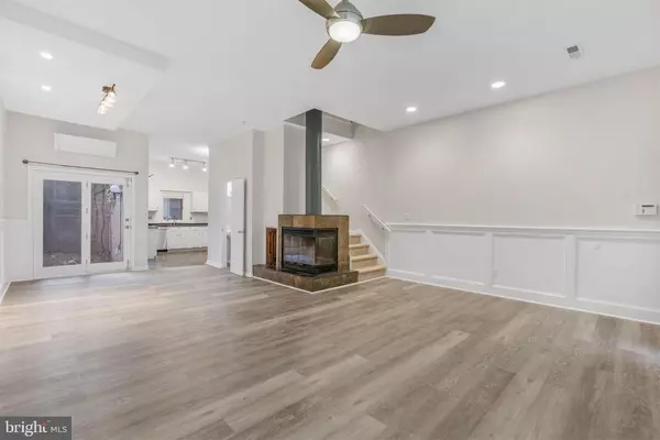 Philadelphia, PA 19130,2322 WALLACE ST