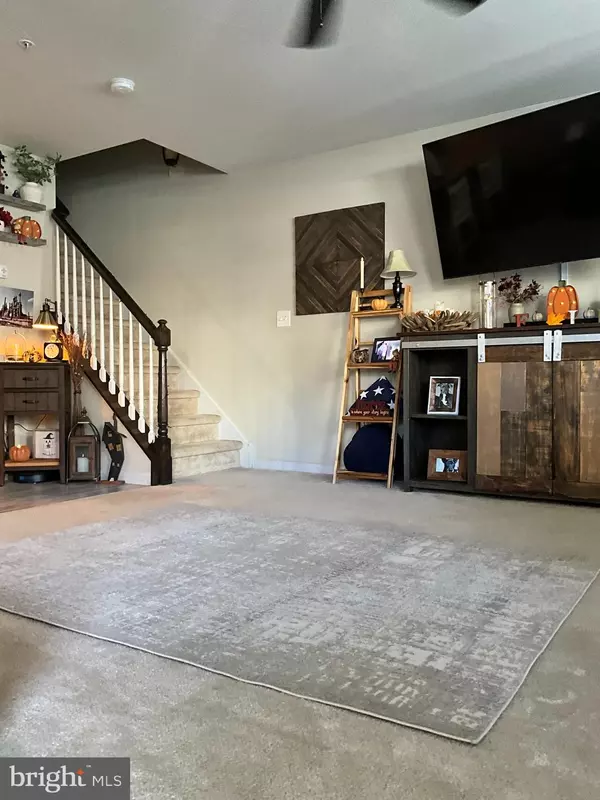 Pennsburg, PA 18073,3045 DAVENPORT WAY