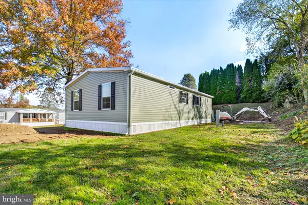 Windsor, PA 17366,105 FAWN CIRCLE DR